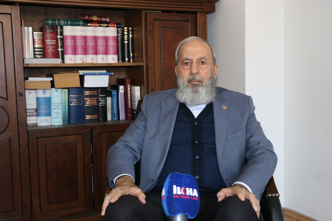 Hukukçu Karabekmez: Öyle bir anayasa yapılmalı ki layüsel kimse olmaması lazım Hukukçu Karabekmez: Öyle bir anayasa yapılmalı ki layüsel kimse olmaması lazım